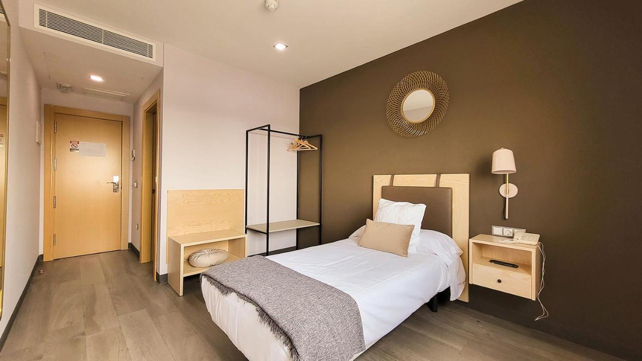 Hotel Mauros El Puig Екстер'єр фото